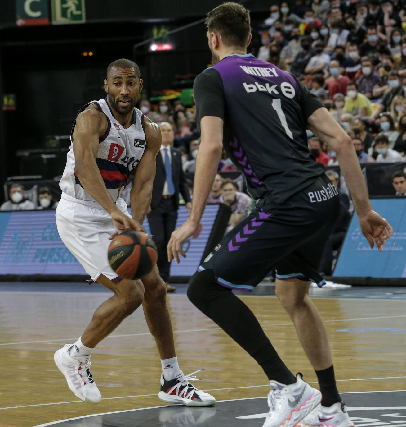 Fotos: Derbi entre el Bilbao Basket y Baskonia, en imágenes