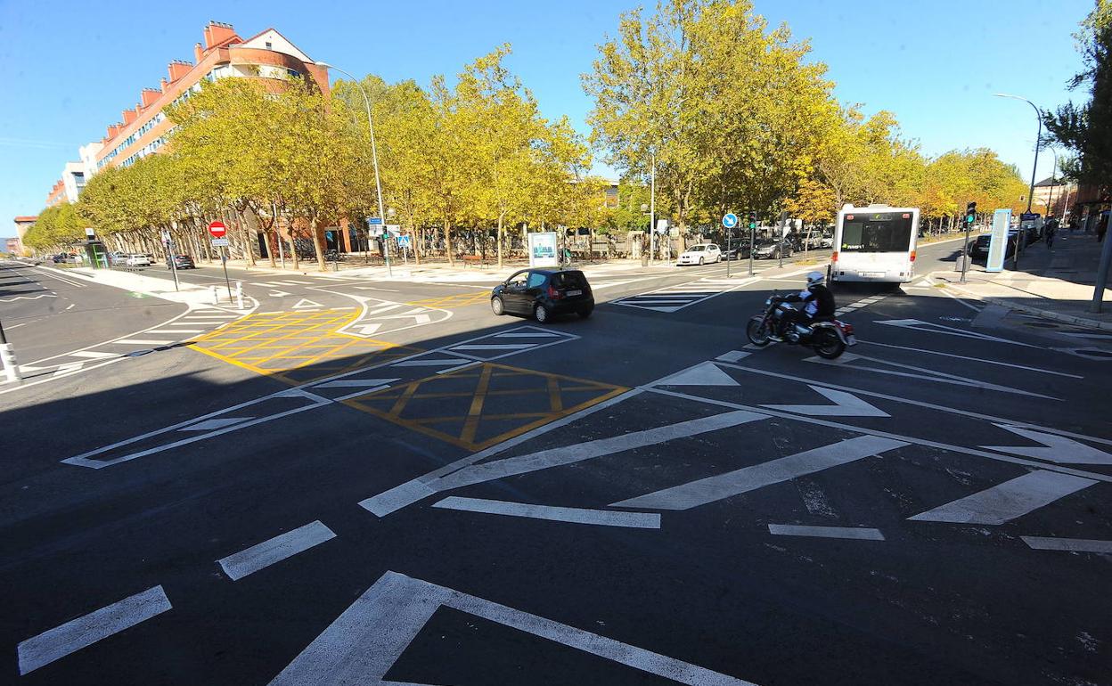 Confluencia de las calles Beato Tomás de Zumárraga y Pedro Asua, en el entorno de la ikastola Abendaño.
