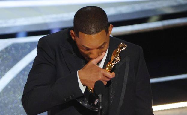 Will Smith pide perdón por el tortazo en los Oscar y la academia se plantea castigarle