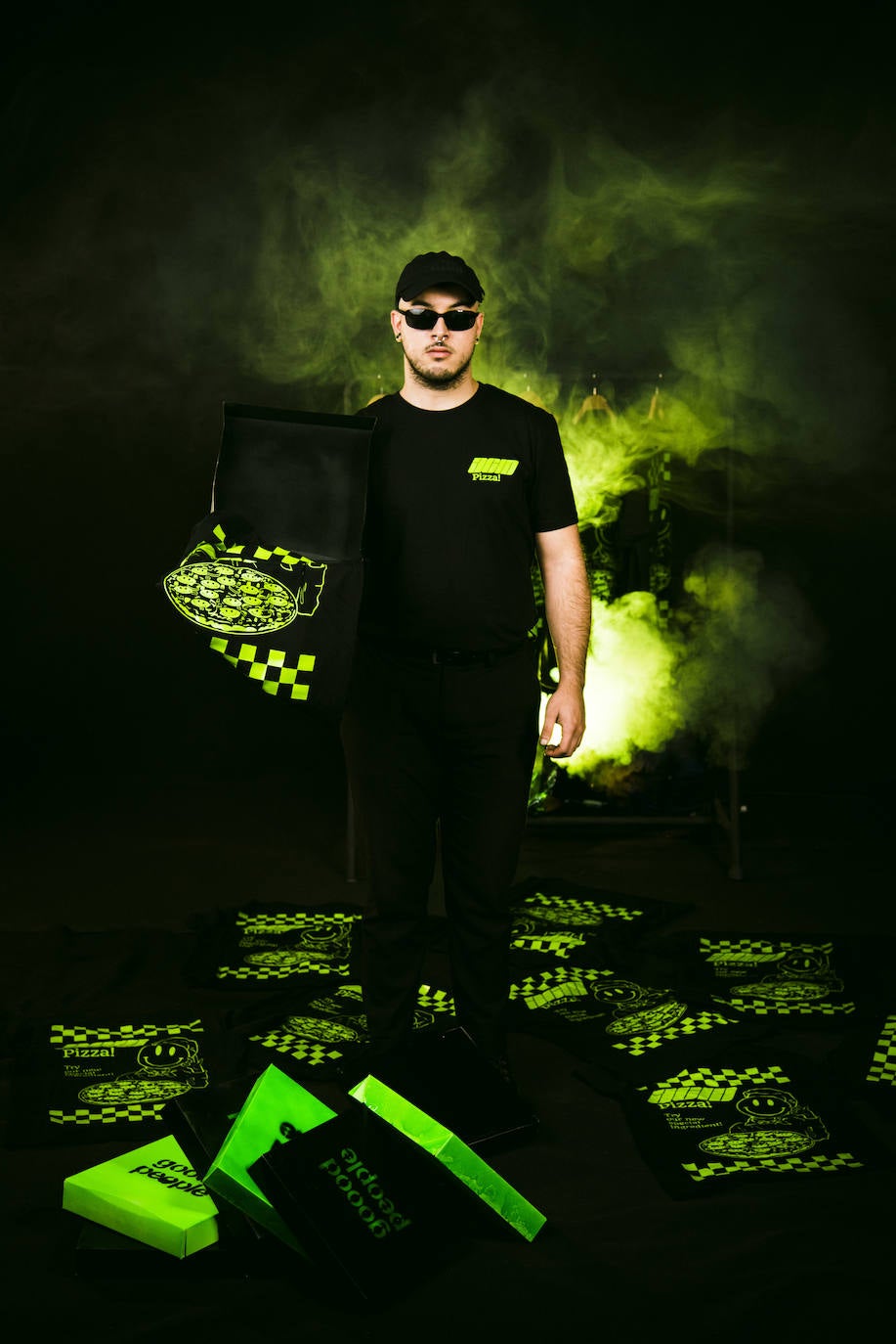 Fotos: Dos ingenieros bilbaínos crean la ropa que no te pondrías para la comunión de tu hijo