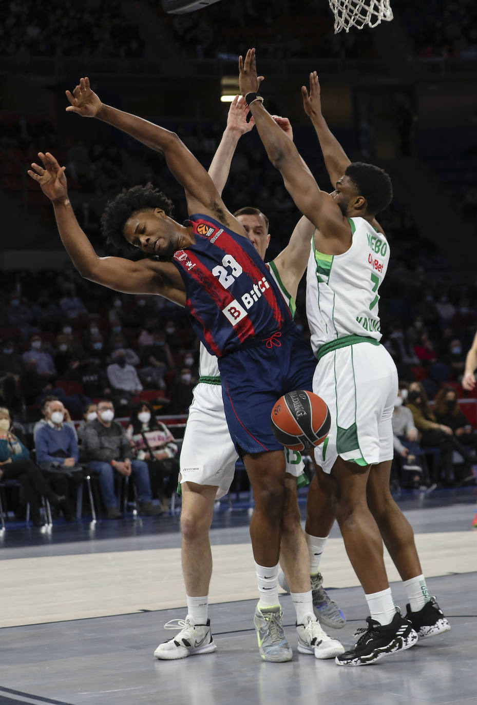 Fotos: Las mejores imágenes del Baskonia - Zalgiris
