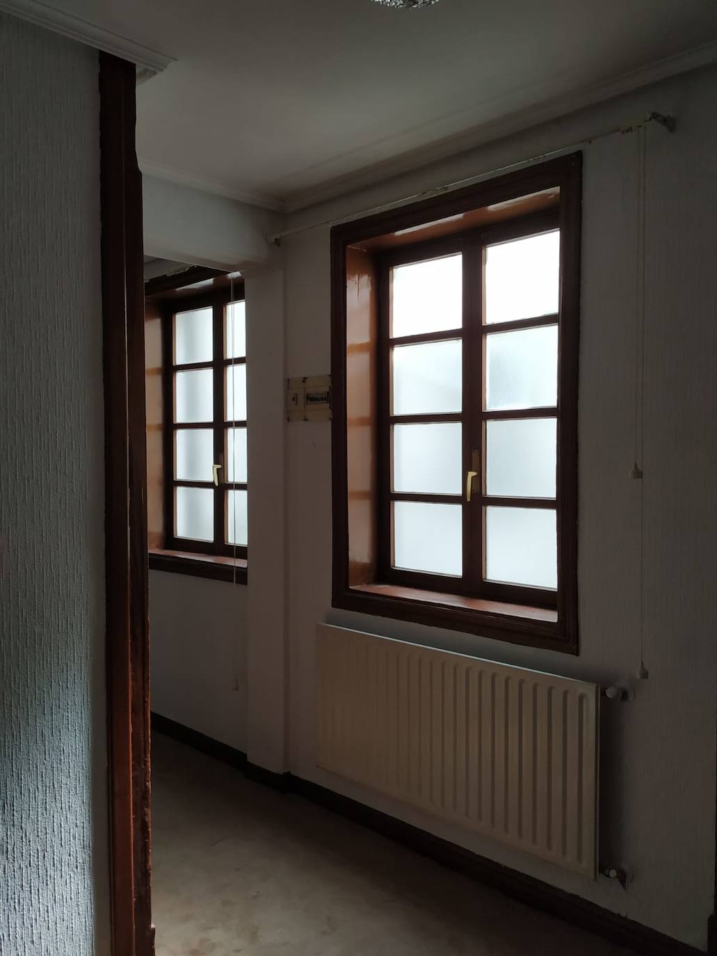 Fotos: Este piso antiguo de Bilbao se ha convertido en un impresionante dúplex minimalista