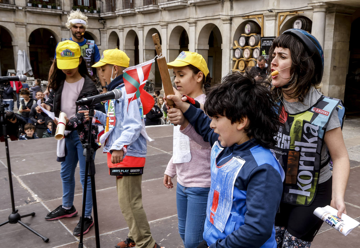 Fotos: Las mejores imágenes de la Korrika Txikia en Vitoria