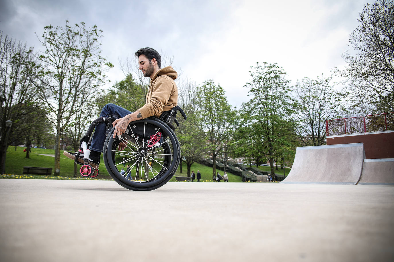 Fotos: La vida en silla de ruedas de Ander Arteagabeitia: su amor, sus aficiones, sus ilusiones...