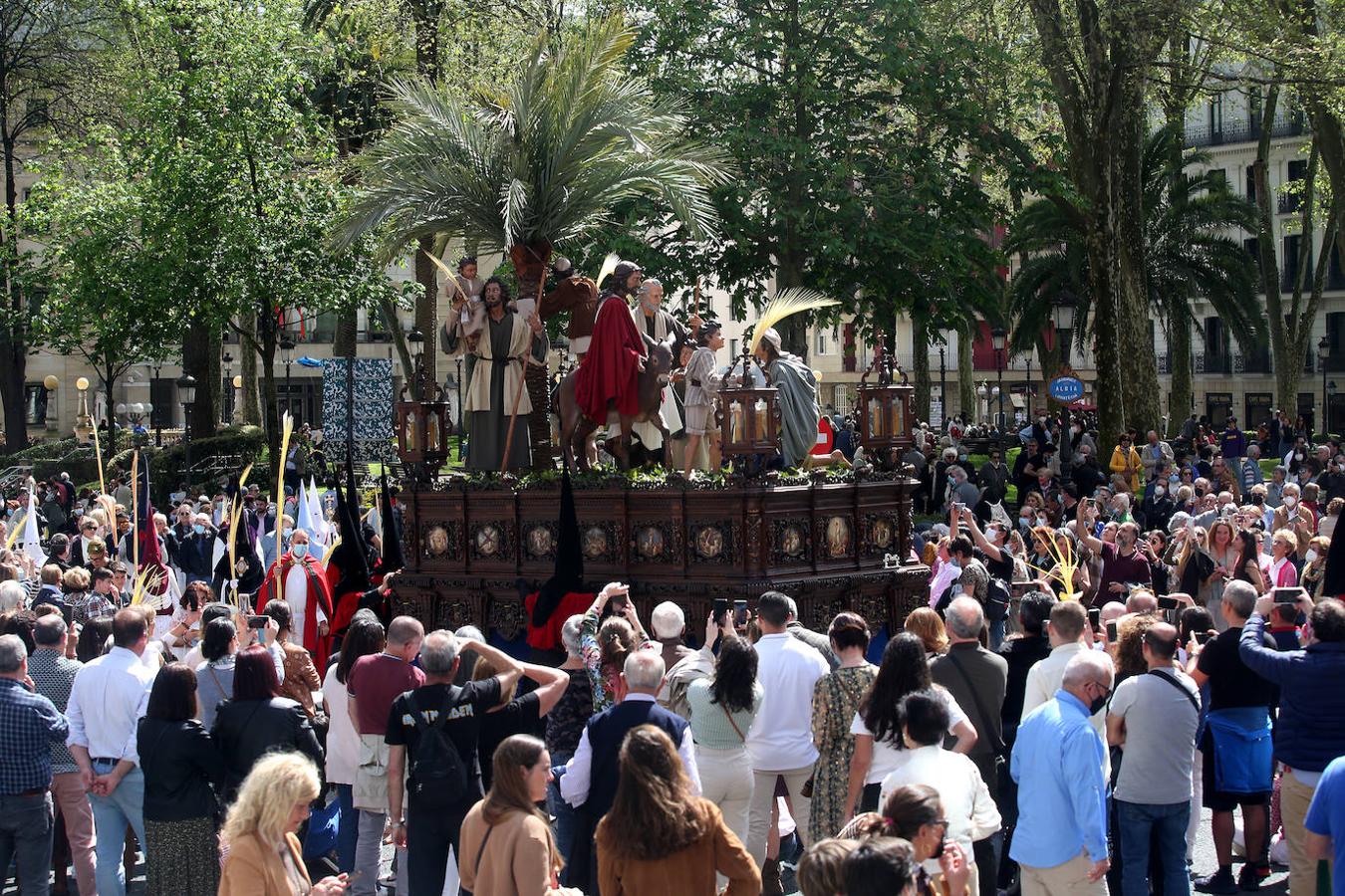 Fotos: La procesión del Borriquito triunfa en Bilbao