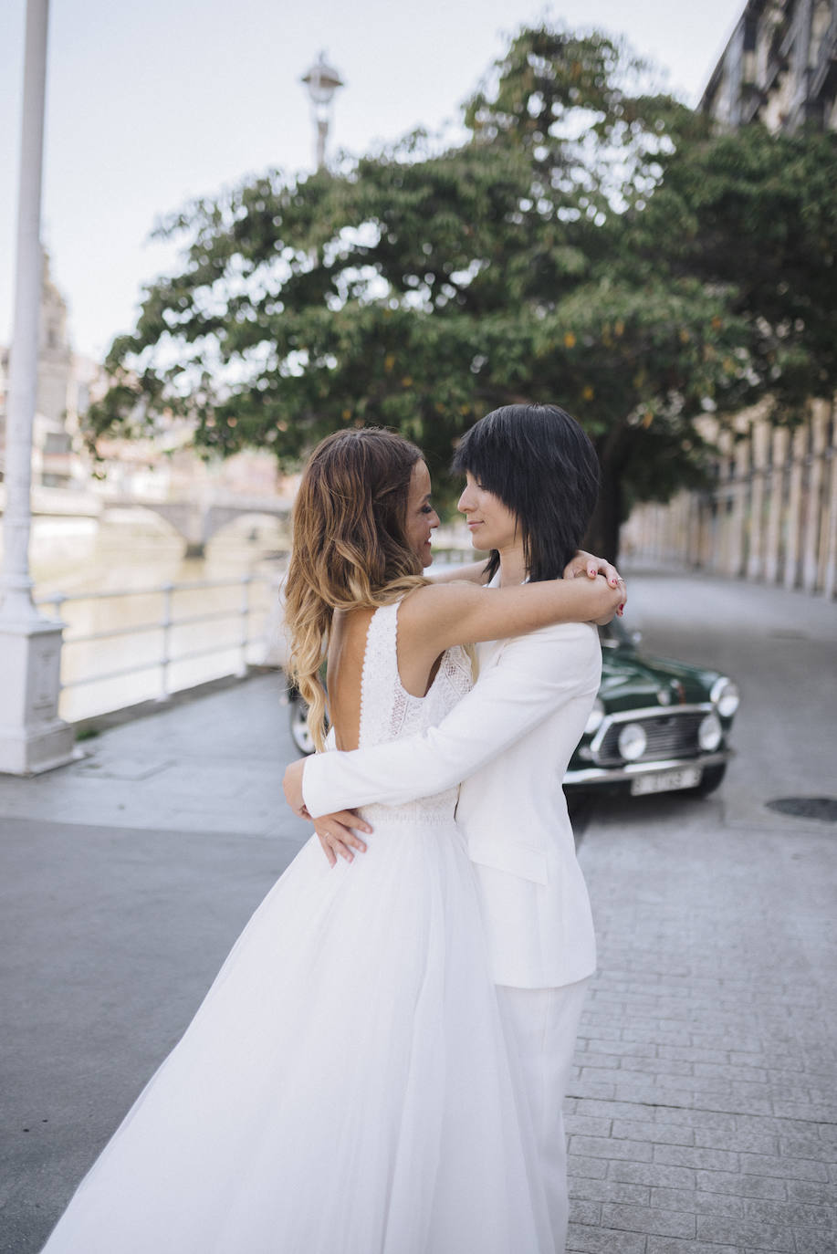 Fotos: La boda de Maider y Alba en el Mercado de La Ribera: dos novias auténticas