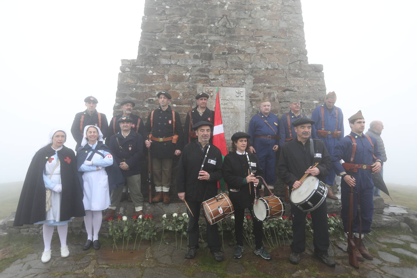 Fotos: Homenaje a los gudaris en el monte Saibigain