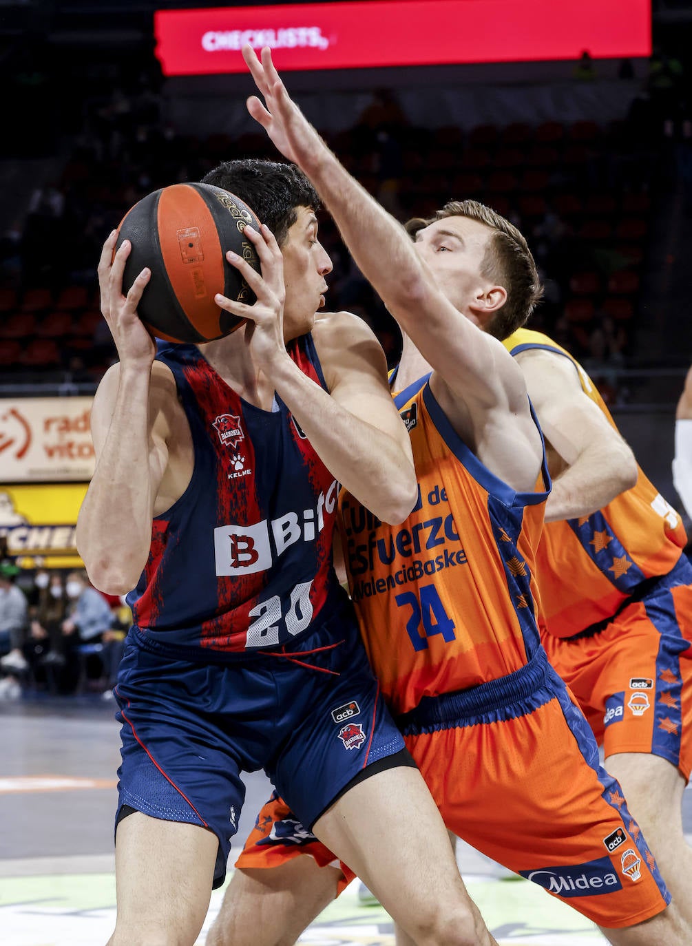 Fotos: Las mejores imágenes del Baskonia-Valencia