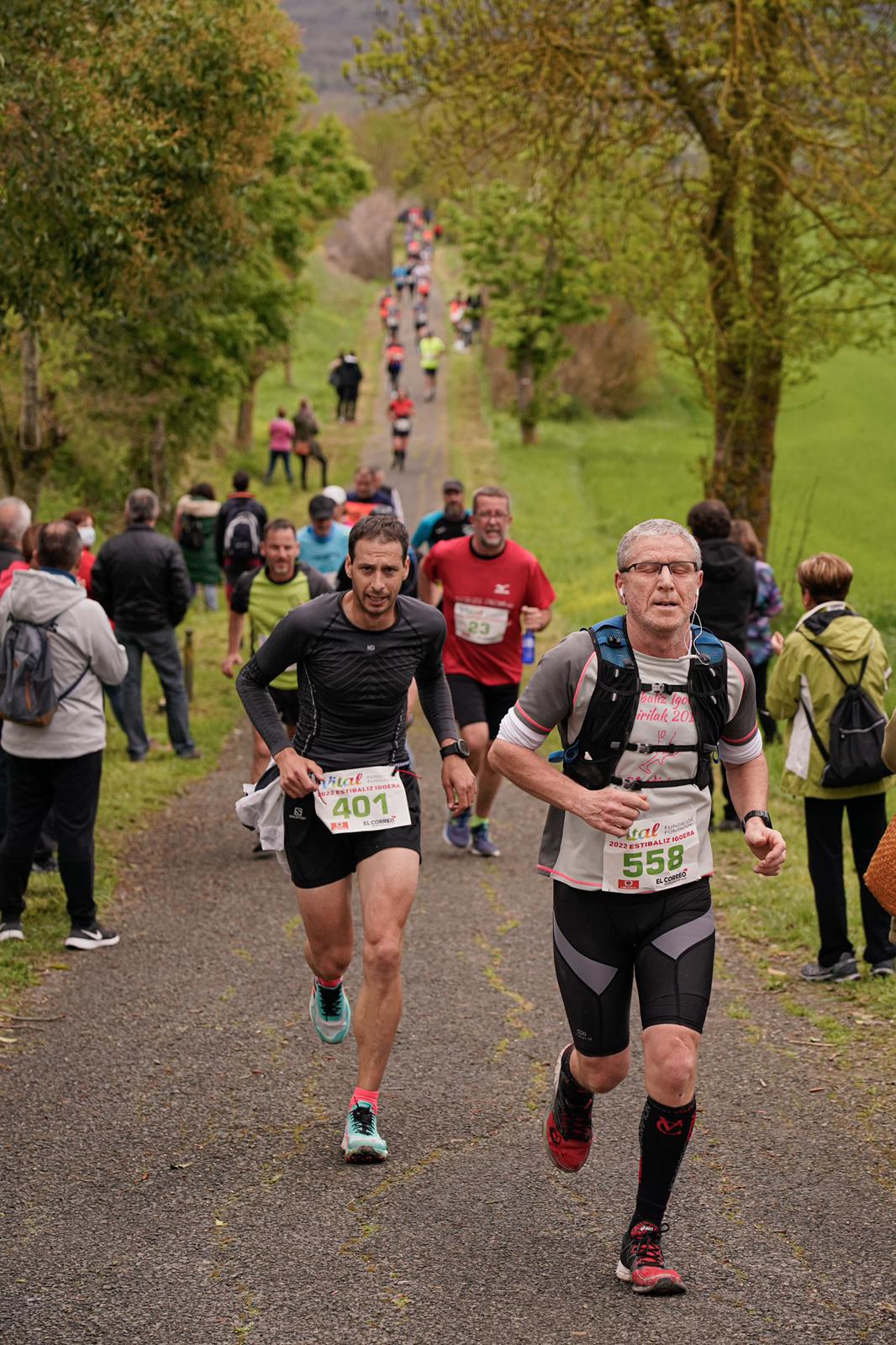 Fotos: Julen Ozaeta y Arrate Mintegui, vencedores de la 35 edición de la Subida a Estíbaliz