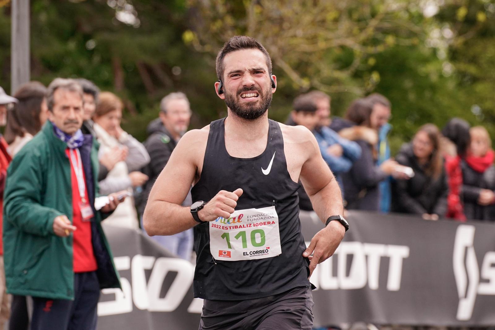 Fotos: Julen Ozaeta y Arrate Mintegui, vencedores de la 35 edición de la Subida a Estíbaliz