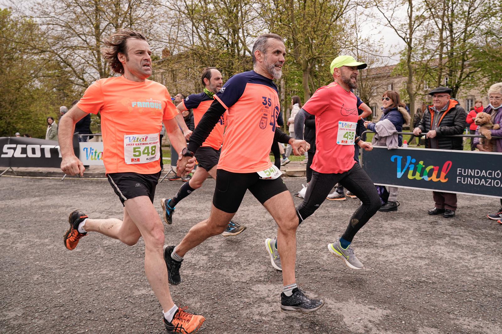 Fotos: Julen Ozaeta y Arrate Mintegui, vencedores de la 35 edición de la Subida a Estíbaliz