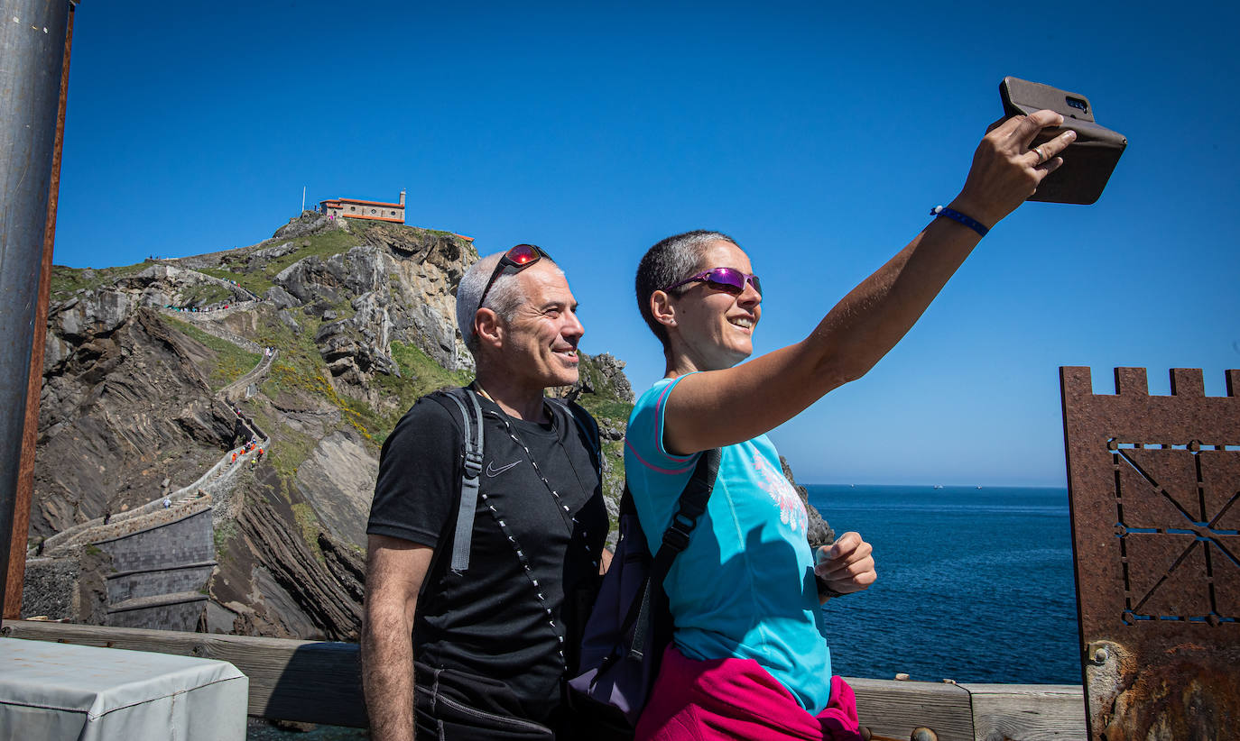 Fotos: Reabre la ermira de San Juan de Gaztelugatxe