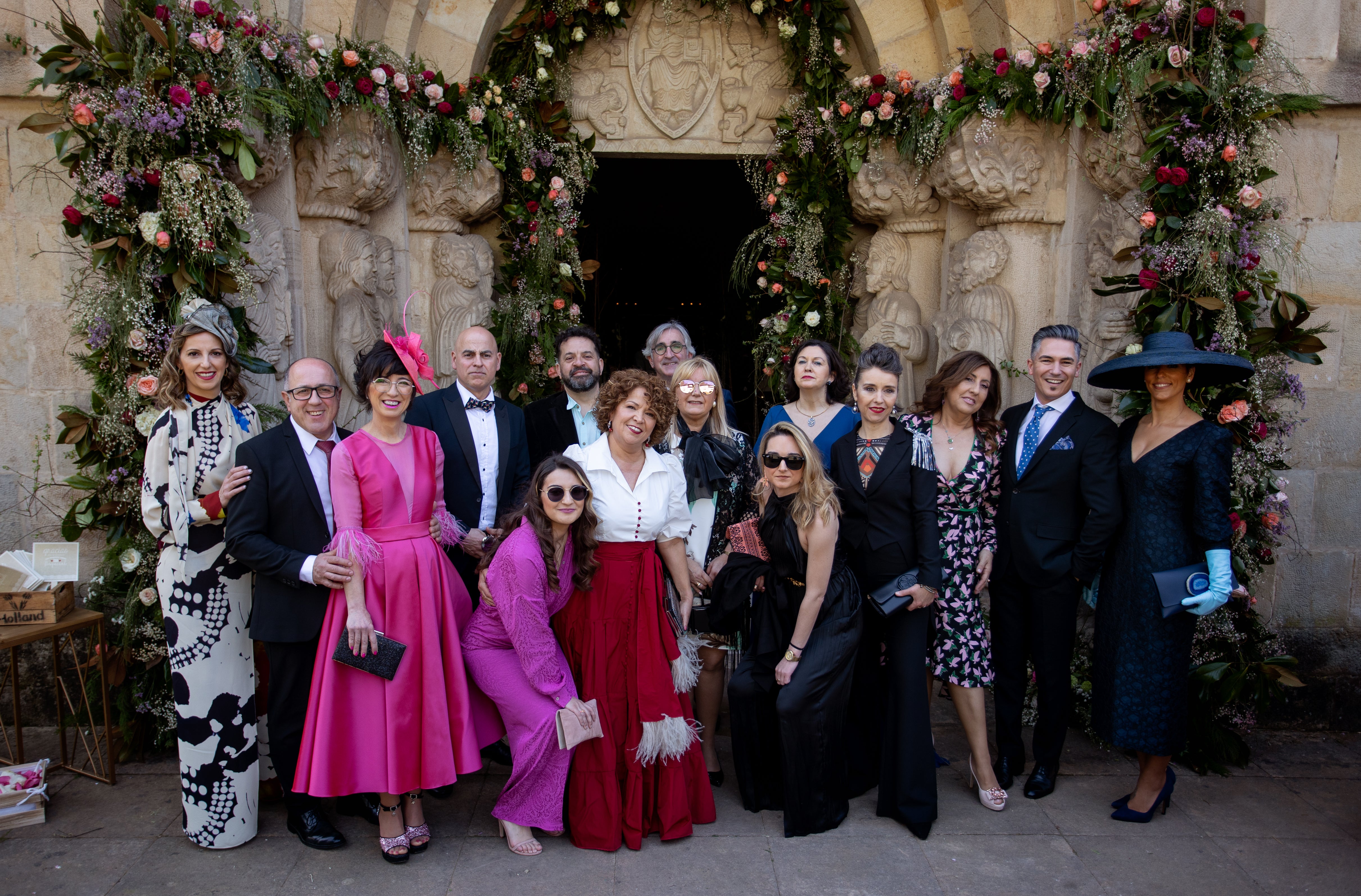 Fotos: La novia que viajó de Basilea a Bilbao para encontrar su espectacular capa de boda