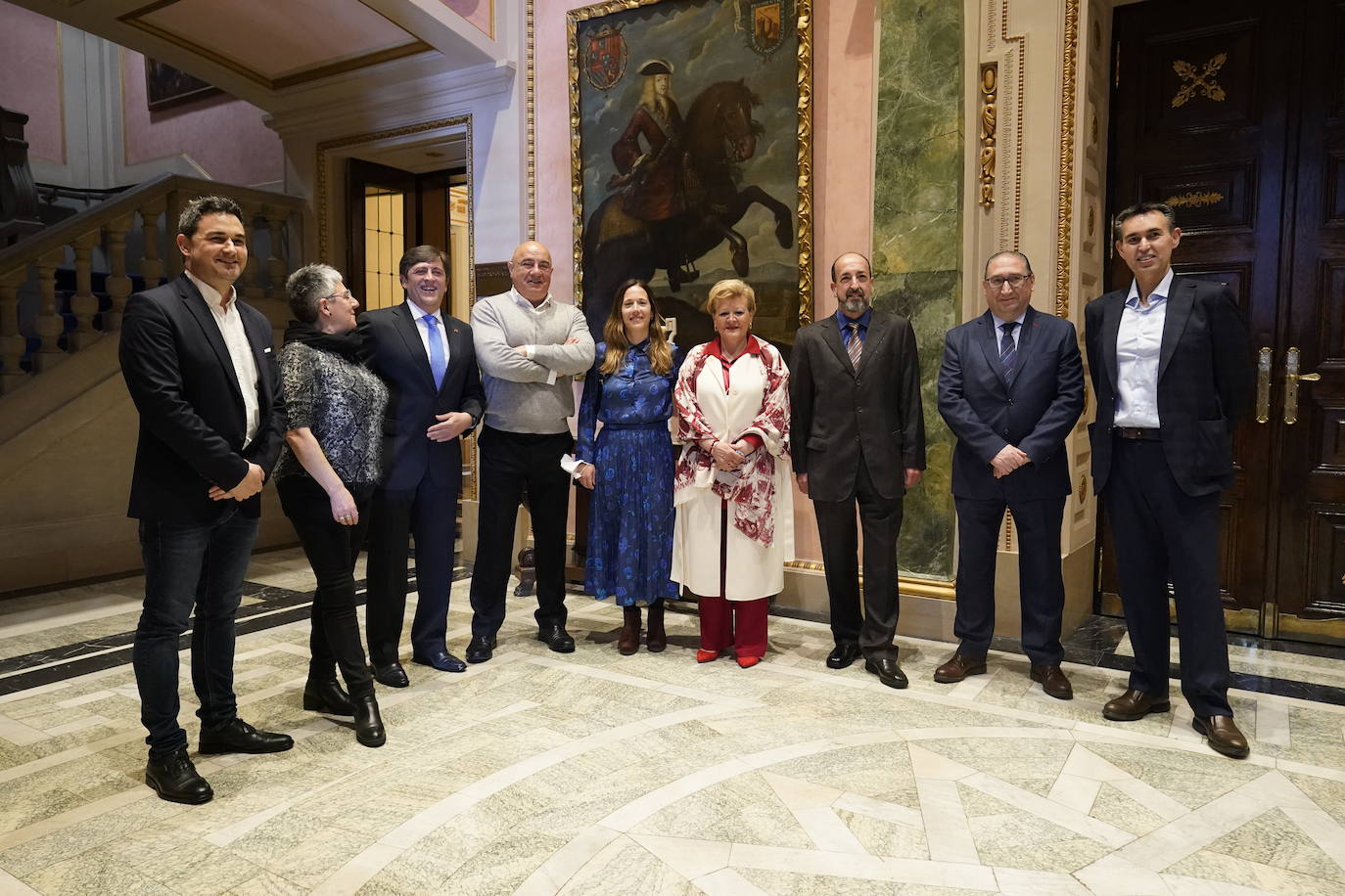 Fotos: La retreta en el Ayuntamiento y la Diputación