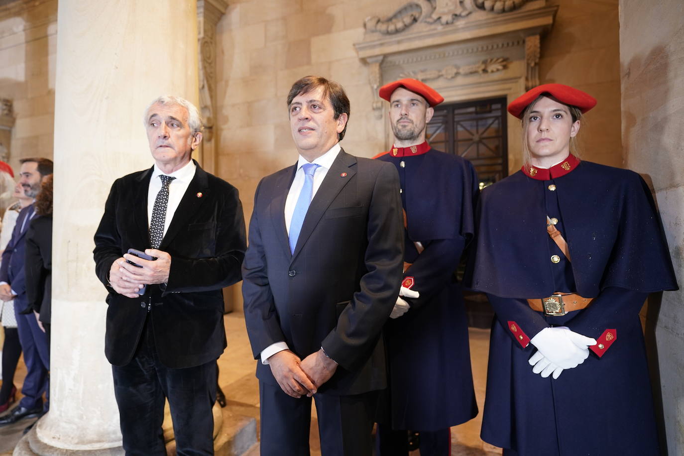 Fotos: La retreta en el Ayuntamiento y la Diputación