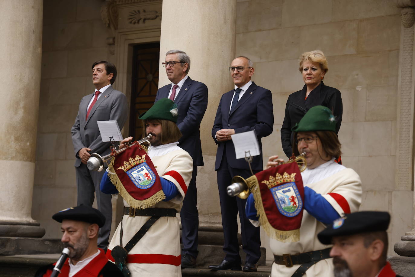 Fotos: Álava se despierta al ritmo del zortziko