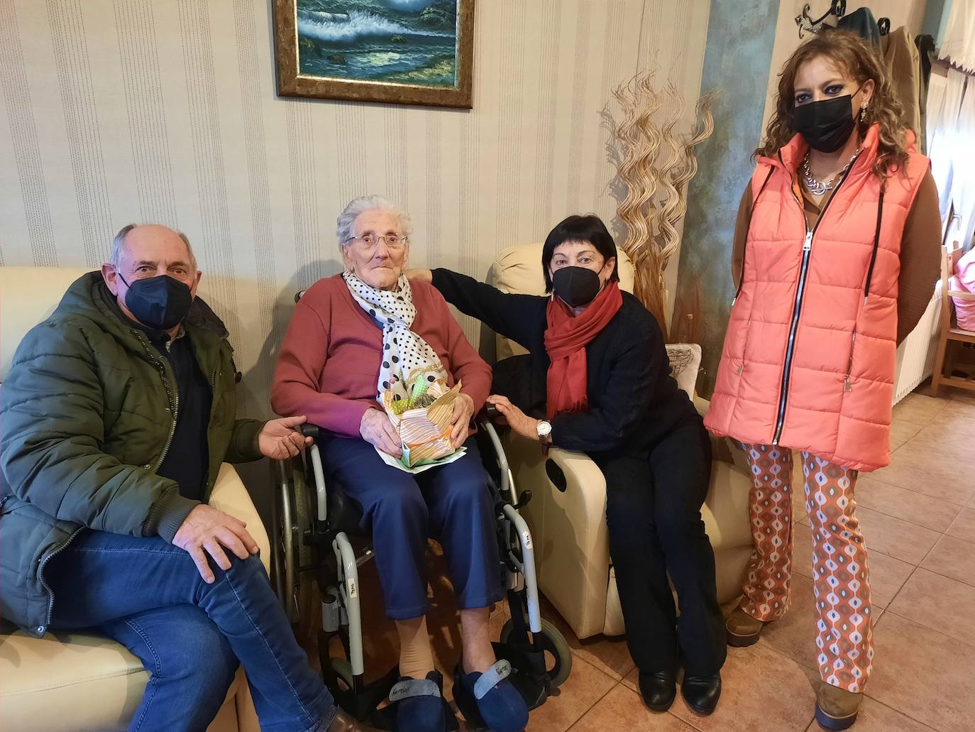 Imagen secundaria 1 - María Josefa Ruiz de Gauna y María Ángeles López también fueron homenajeadas. 