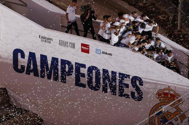 Fotos: Festejo liguero del Real Madrid en Cibeles