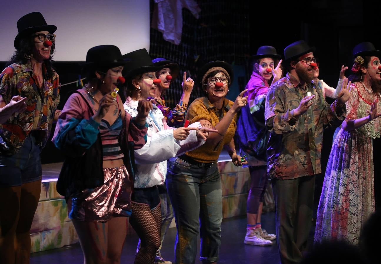 Fotos: Teatro comunitario en Otxarkoaga