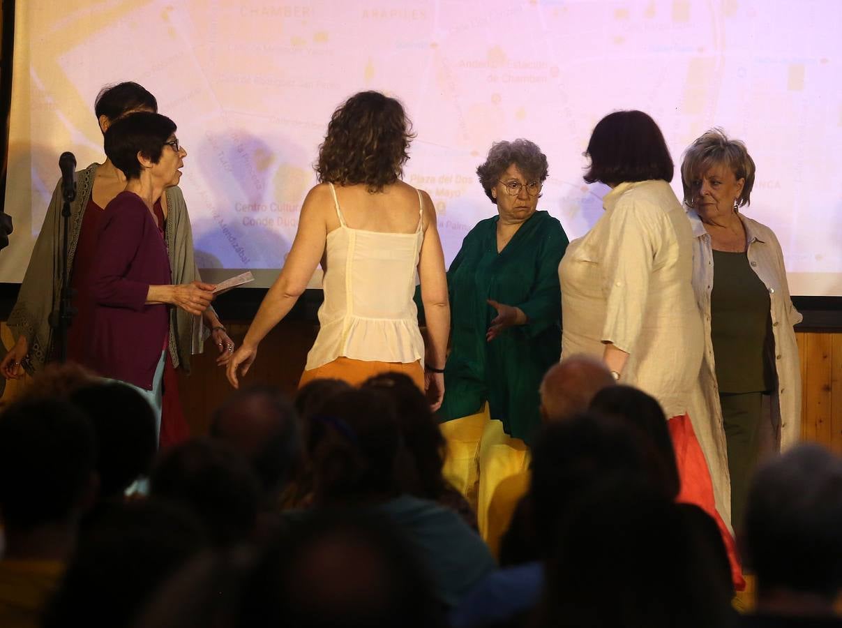 Fotos: Teatro comunitario en Otxarkoaga