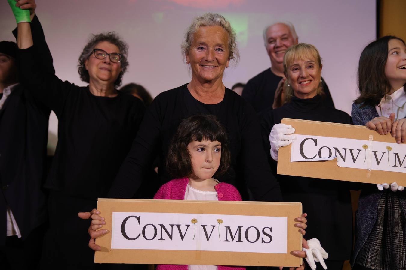 Fotos: Teatro comunitario en Otxarkoaga