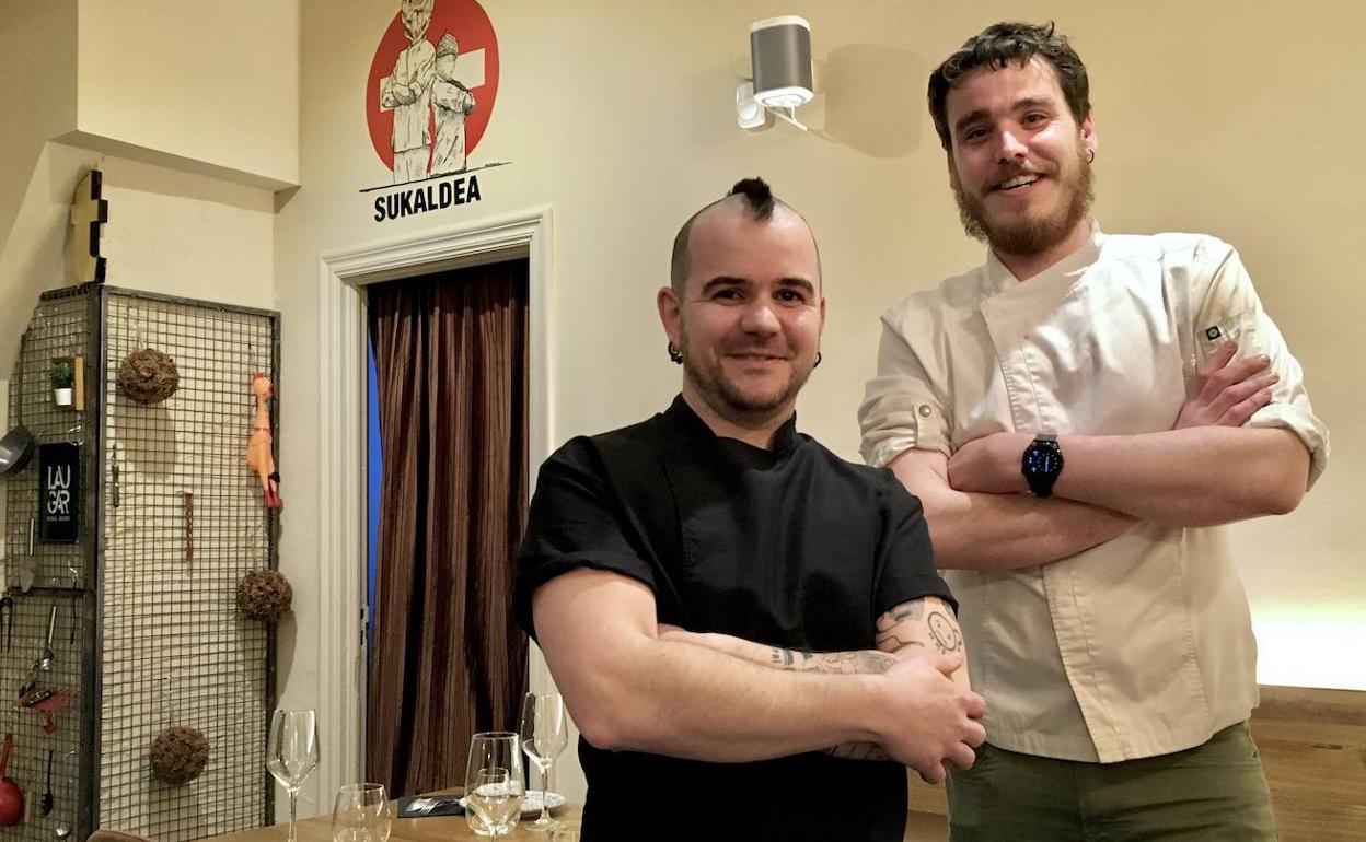 El extremeño Andrés Lucía (izda.) y el navarro Javier Sancet se conocieron trabajando en Sokarrat a las órdenes de Diego Sorni. 