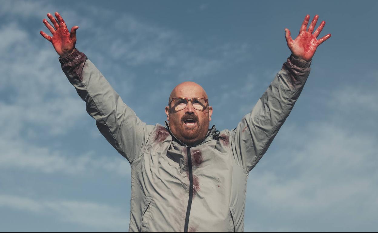 Javier Cámara da vida a Tomás.