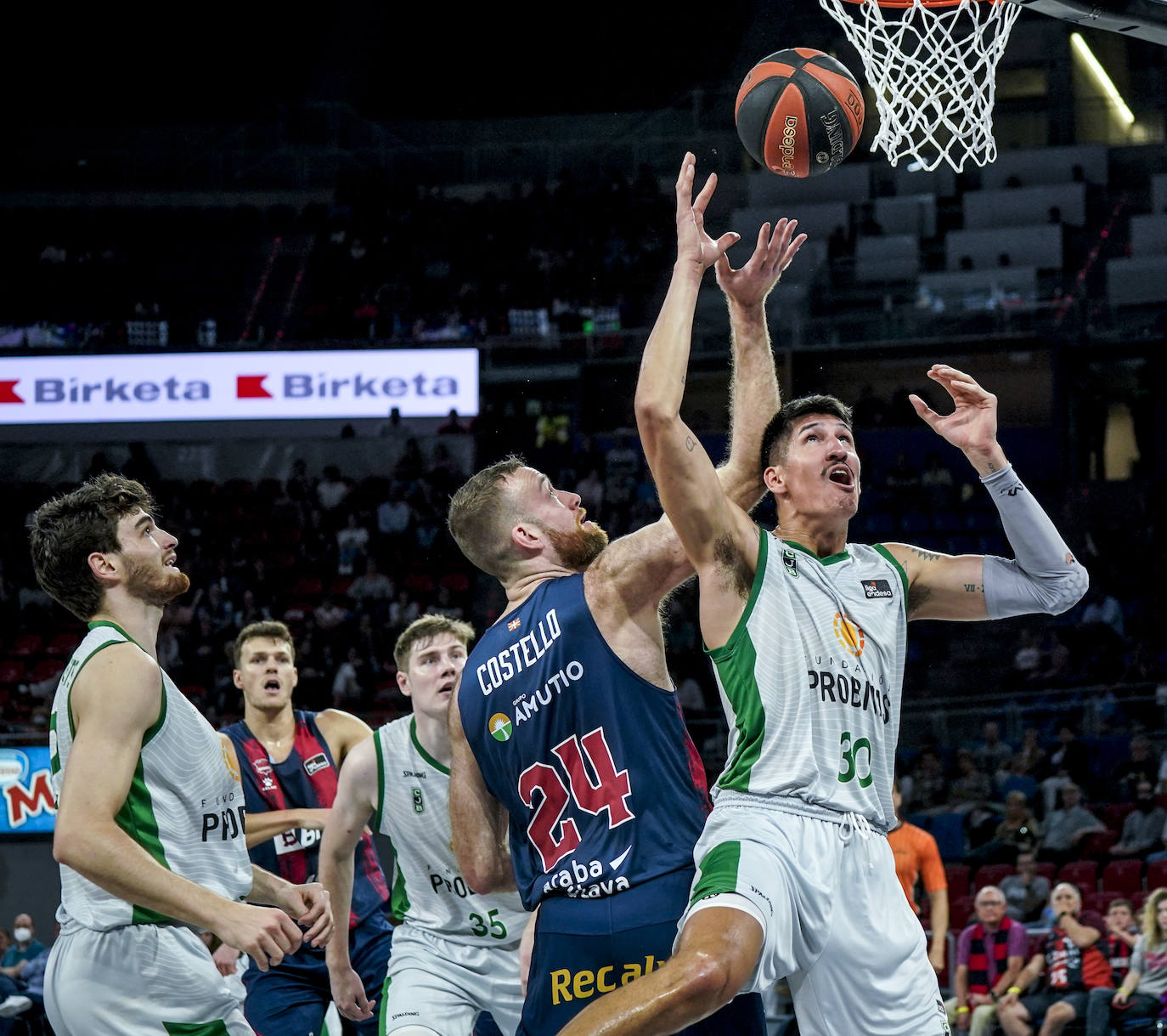 Fotos: Las mejores fotos del Baskonia - Joventut