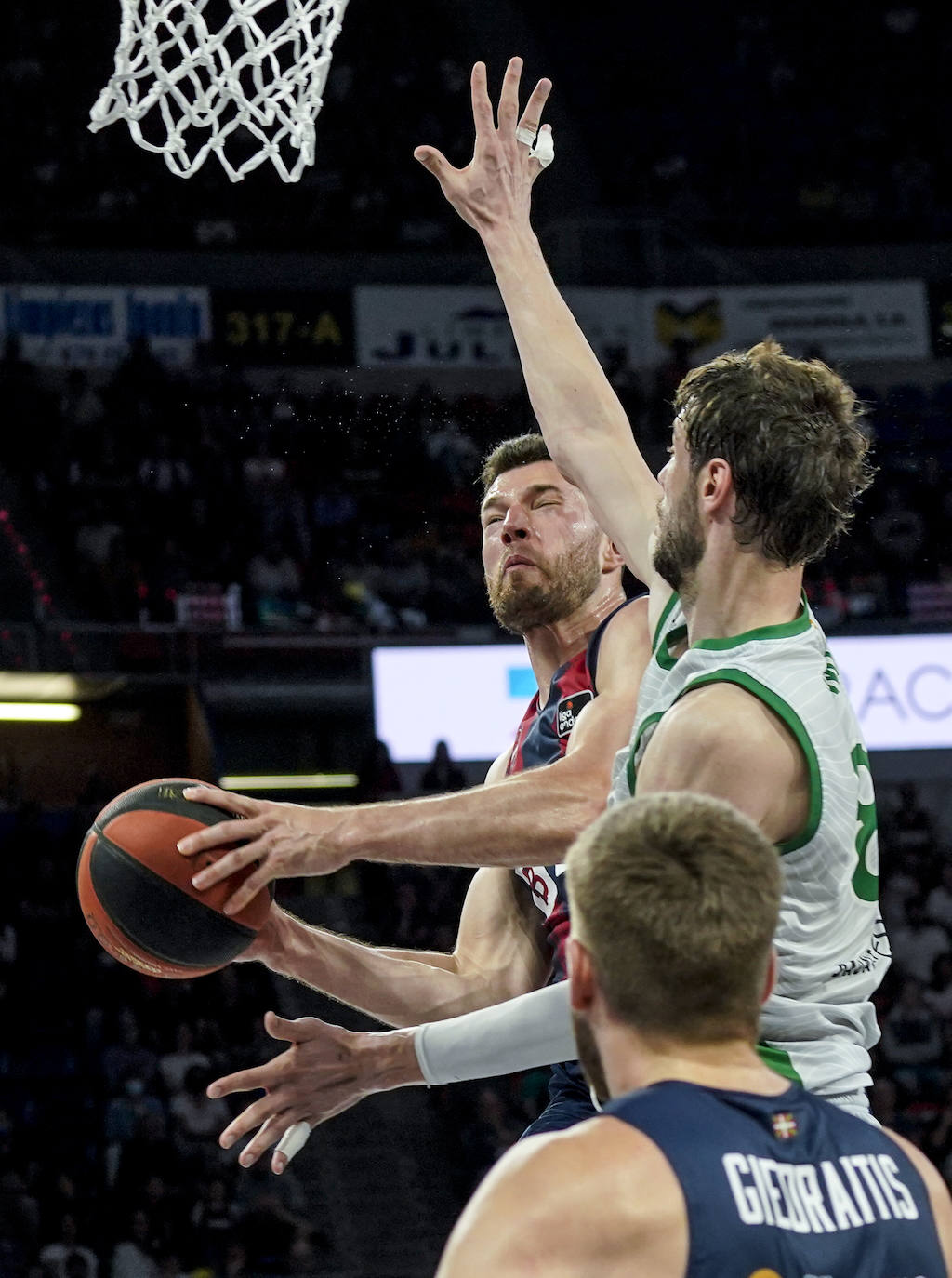 Fotos: Las mejores fotos del Baskonia - Joventut
