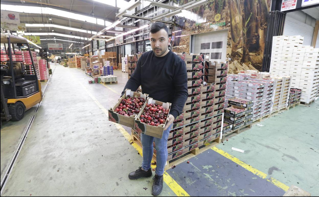 La instalación está especializada en fruta, verduras y pescado. 