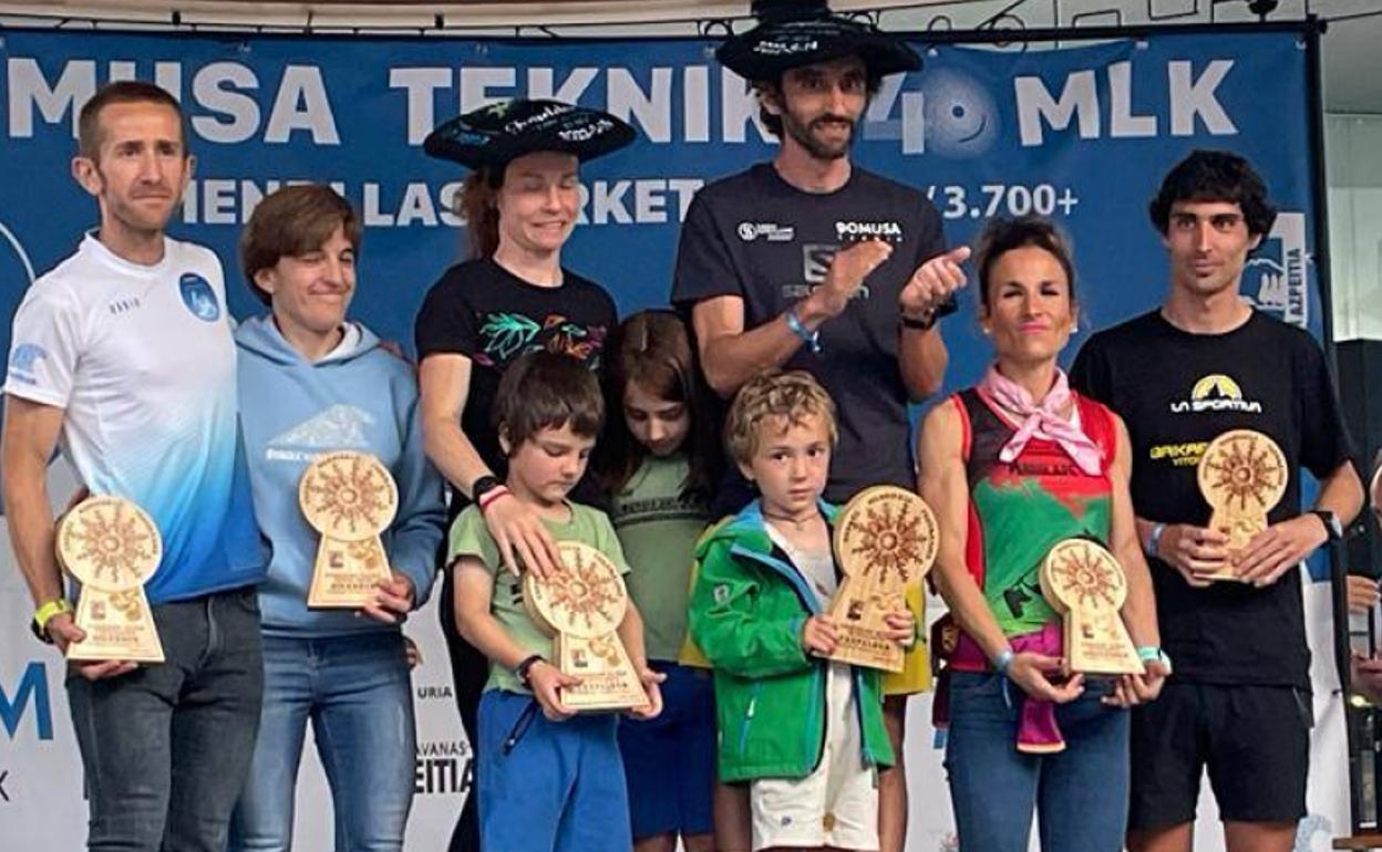 Podios absolutos masculino y femenino del Campeonato de Euskadi 2022.