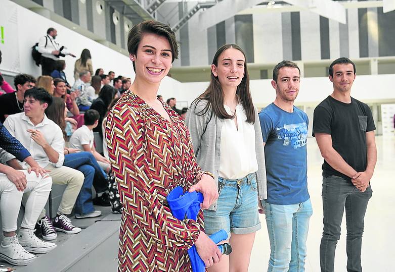 Agurtzane Egiluz, Naiara Rodríguez y los hermanos Alejandro y Adrián García.