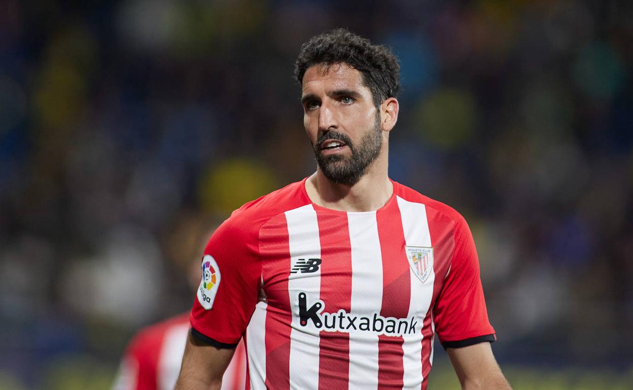 Raúl García se lesionó en el partido contra Osasuna. 