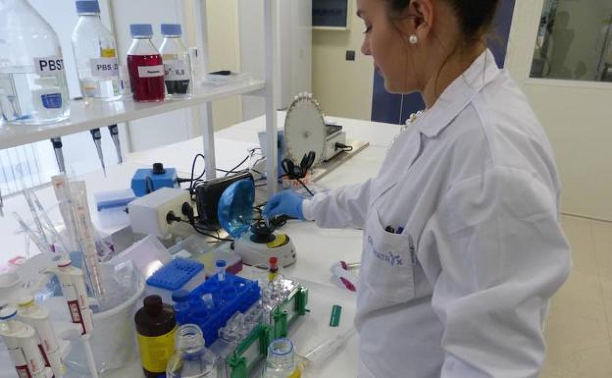 Autorizan el ensayo en humanos de la terapia contra el cáncer de páncreas diseñada en Euskadi