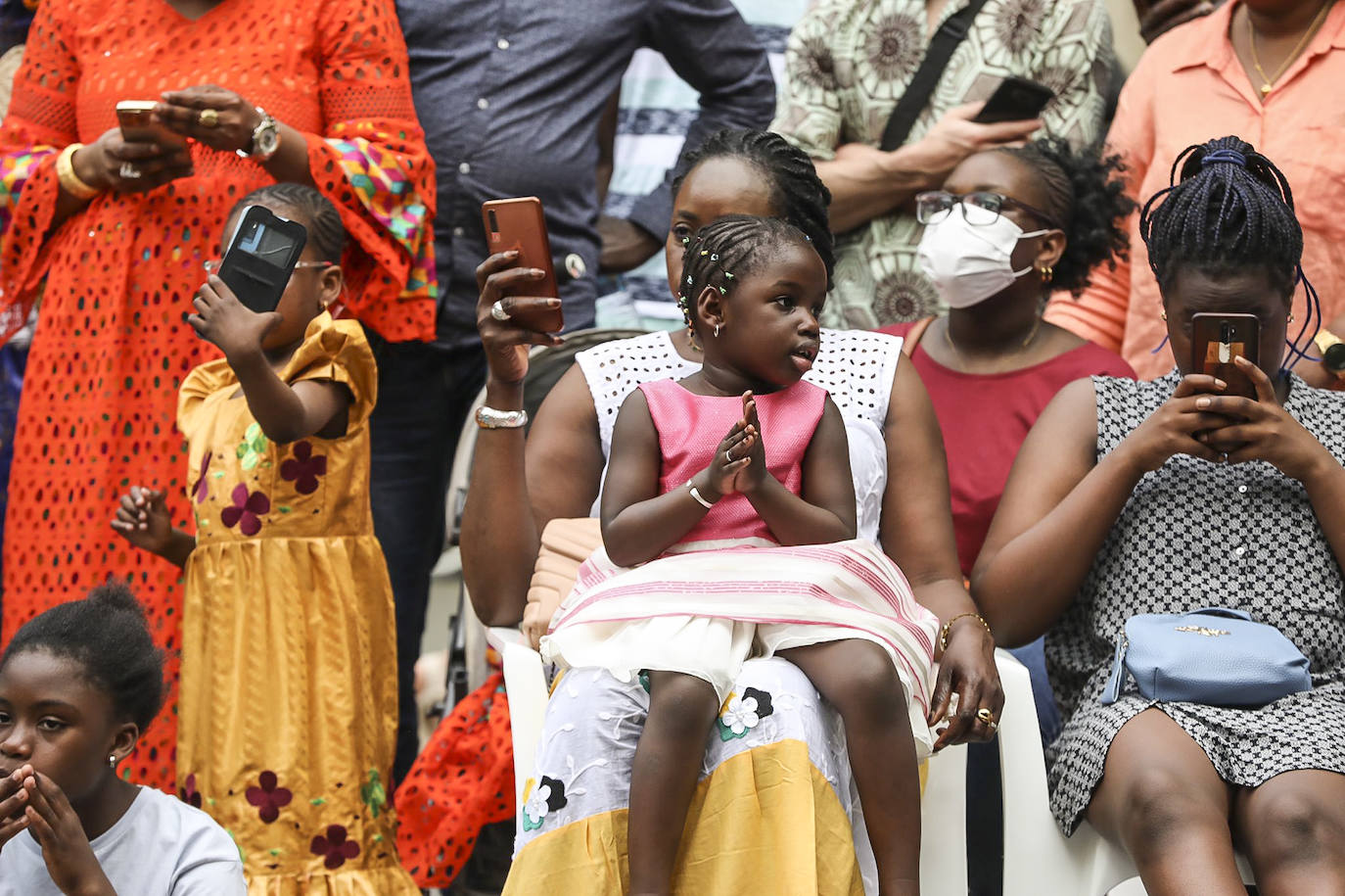 Fotos: Desfile de moda africana en el parque de la Florida