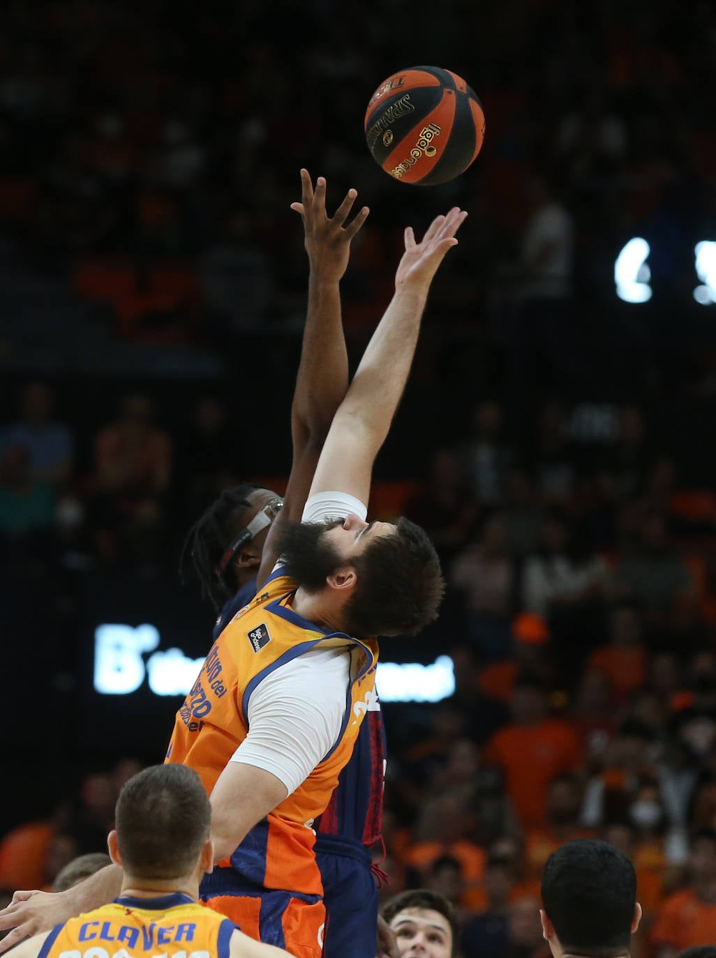 Fotos: Las mejores imágenes del Valencia - Baskonia