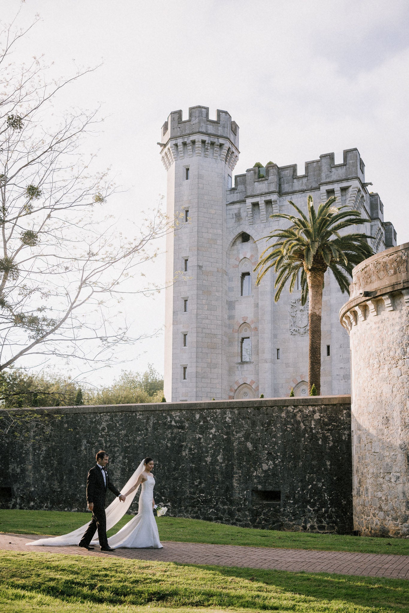 Fotos: La boda de Asako y Alfonso en el Castillo de Arteaga