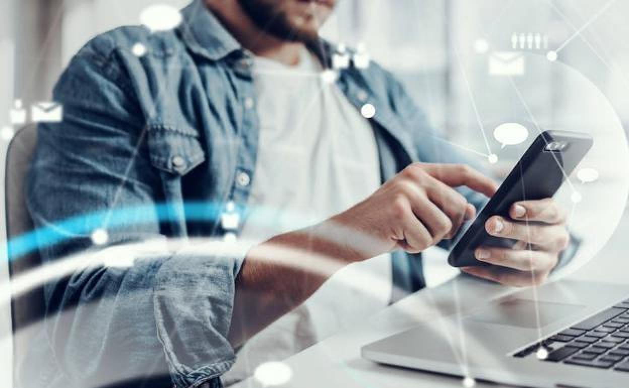 Cookies: Así recopilan tus datos los partidos políticos cuando navegas por sus páginas web