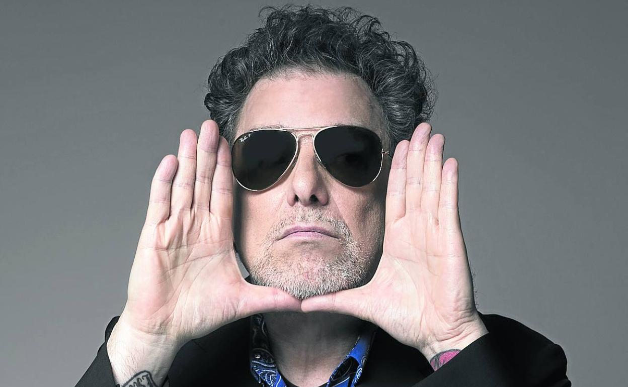 «El éxito después del éxito es el más importante», dice Calamaro, que acaba de sacar disco.