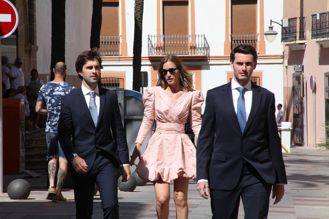 Fotos: Los looks más elegantes de las invitadas a la boda de Marta Lozano