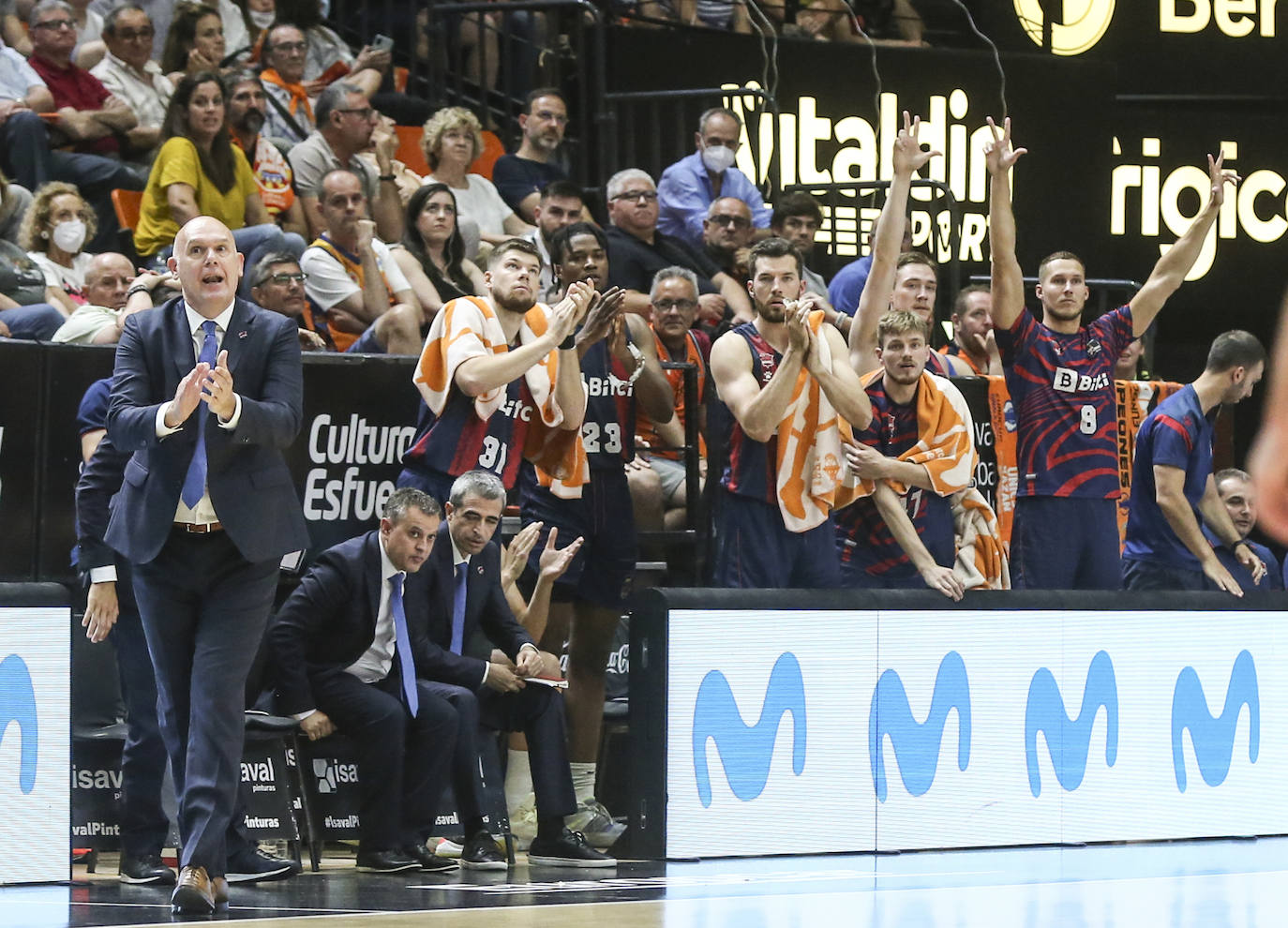 Fotos: Las mejores imágenes del Valencia - Baskonia