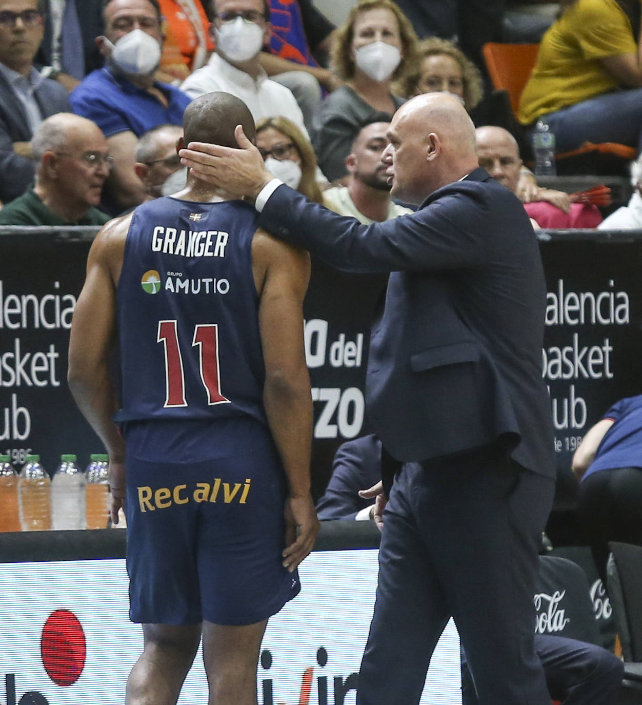 Fotos: Las mejores imágenes del Valencia - Baskonia