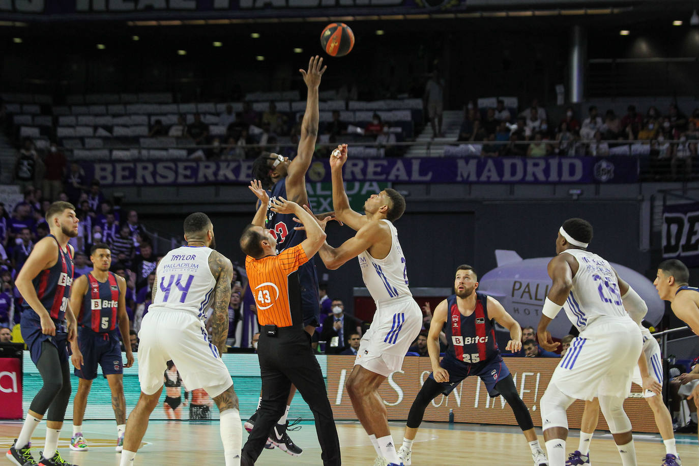 Fotos: Las mejores imágenes del Real Madrid - Baskonia