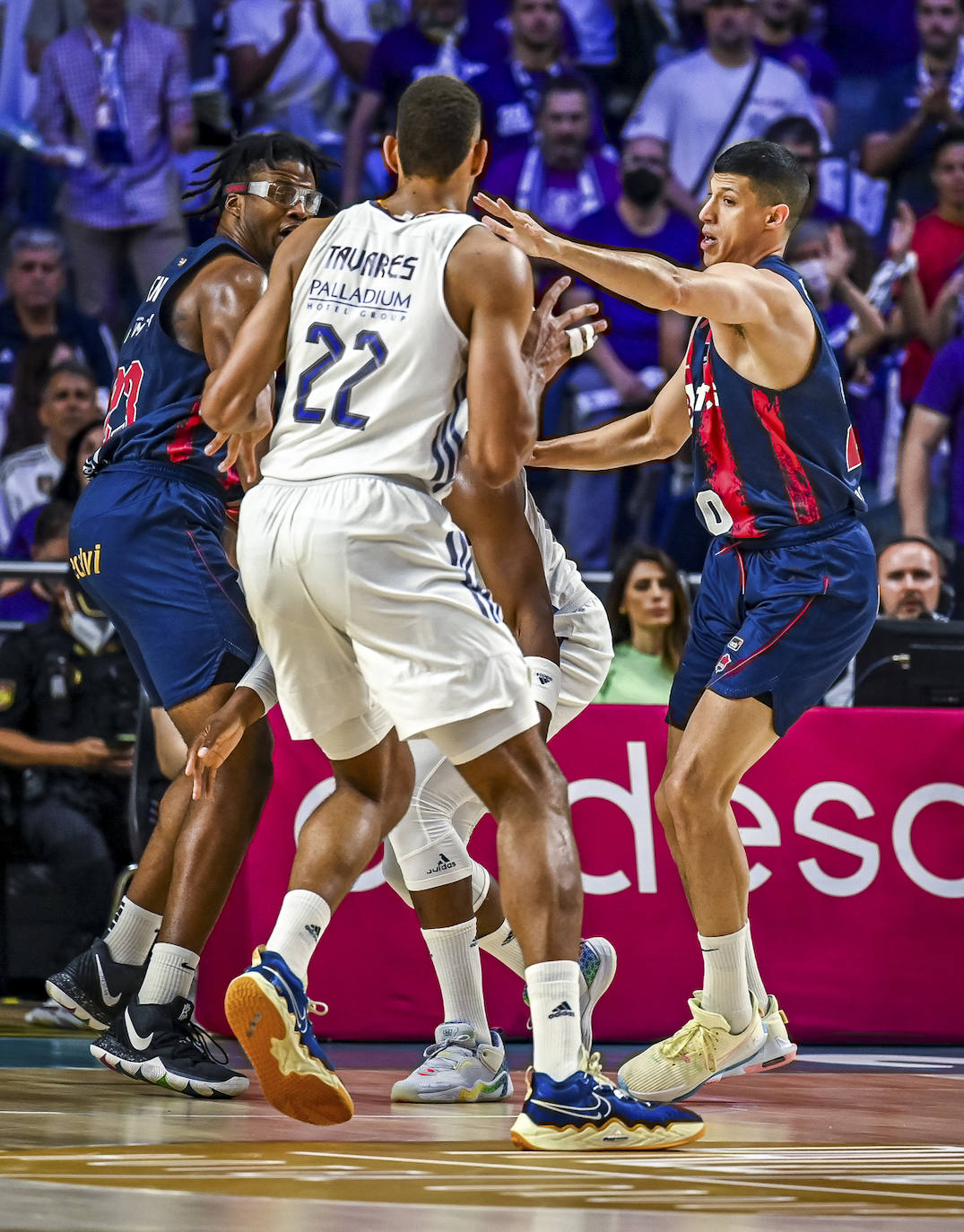 Fotos: Las mejores imágenes del Real Madrid - Baskonia
