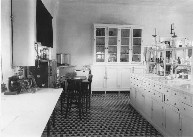 Fotos: Siglo y medio de vidas salvadas y reconstruidas