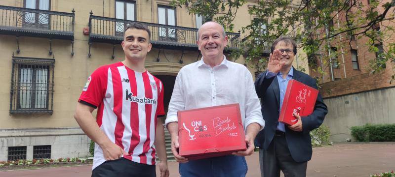 Fotos: Presentación de avales de los tres precandidatos a presidir el Athletic