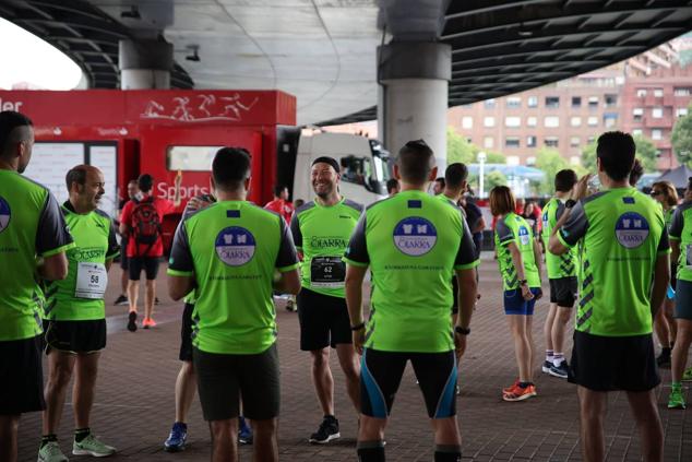 Fotos: Compañerismo y deporte por las calles de Bilbao