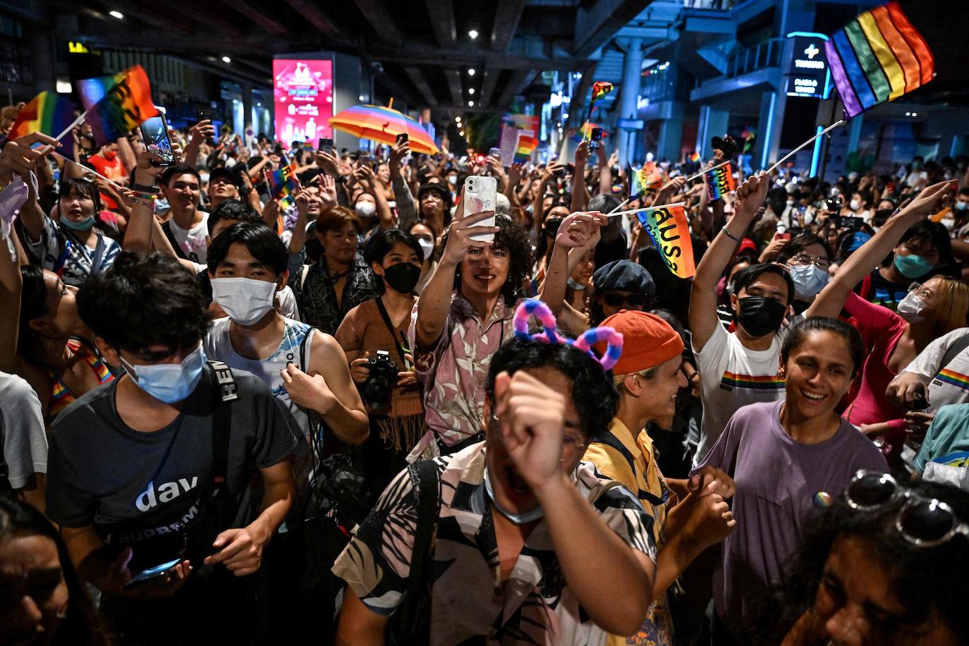 Fotos: Bangkok celebra su primer desfile del Orgullo en 16 años