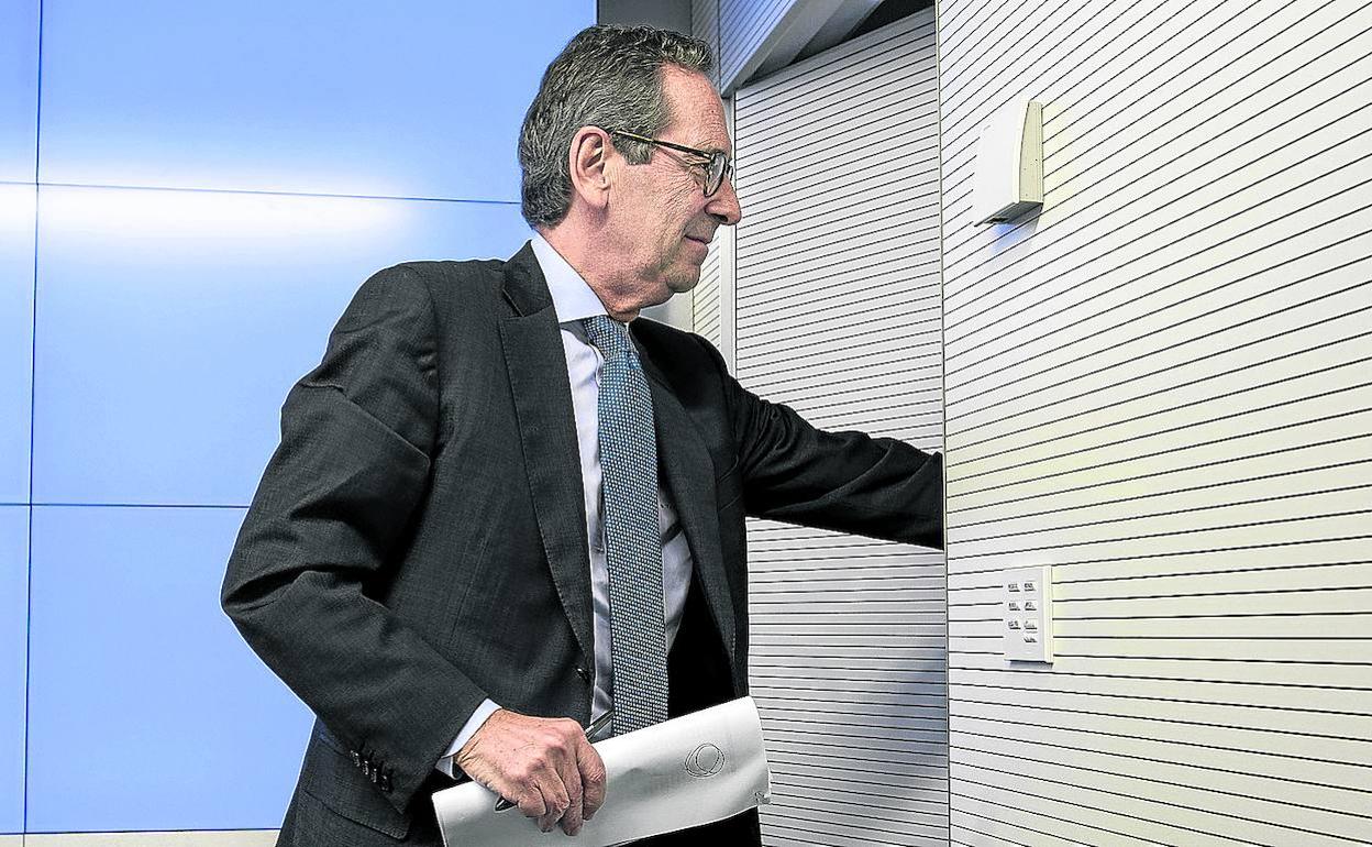 Kutxabank busca presidente tras comunicar Villalabeitia que dejará el cargo en noviembre