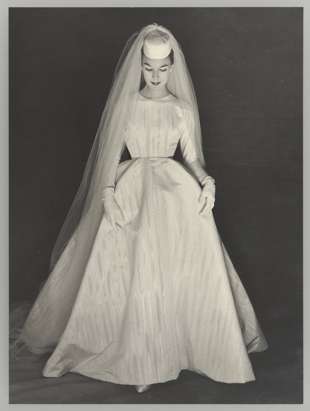 Fotos: Balenciaga, desde la cámara de Tom Kublin: sus obras llegan al museo de Getaria